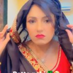 Neha Prajapati Instagram - Gangster bahu..🤪😂😅 . . #reels #viralreels #trendingreels #fyn #funny #dialoguereels #reelitfeelit #instaviral