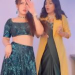 Neha Prajapati Instagram - It’s backless 😅😂 #reelitfeelit #instalove #shalinimahhall