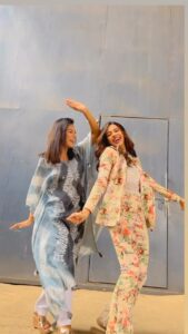 Neha Prajapati Instagram - Tum tum 🥁 #reels #reelsinstagram #reelsvideo #reelitfeelit #trendingreels #instagramreels #reelsindia #explorepage #dancereels #dance #feelitreelit #trendingsongs