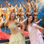 Neha Prajapati Instagram - Jab mile hum.. Dance toh banta hai..💃🏻💃🏻 #reels #reelsindia #reelitfeelit #reelsinstagram #instagramreels #trendingreels #explore #kavya #harneet #dharampatni #pyarkesaatvachandharampatni #bhagyalakshmi #rano #ahana