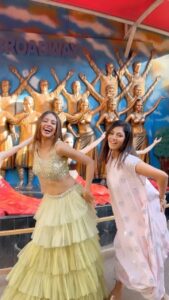 Neha Prajapati Instagram - Jab mile hum..
Dance toh banta hai..💃🏻💃🏻

#reels #reelsindia #reelitfeelit #reelsinstagram #instagramreels #trendingreels #explore #kavya #harneet #dharampatni #pyarkesaatvachandharampatni #bhagyalakshmi #rano #ahana