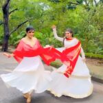 Neha Prajapati Instagram - In love with this song..🎶 Sukumari priyatama..❤️❤️ Stylist- @tripzarora Jewellery- @shaikhaasifa626 Hair- @maimunasayyed786 Makeup by me Vc- @shaikhaasifa626 . . #reels #reelsinstagram #reelitfeelit #reelkarofeelkaro #trendingreels #viralvideos #explore #explorepage #nature #naturelovers #ranoneha #bhagyalakshmi #rano #neha