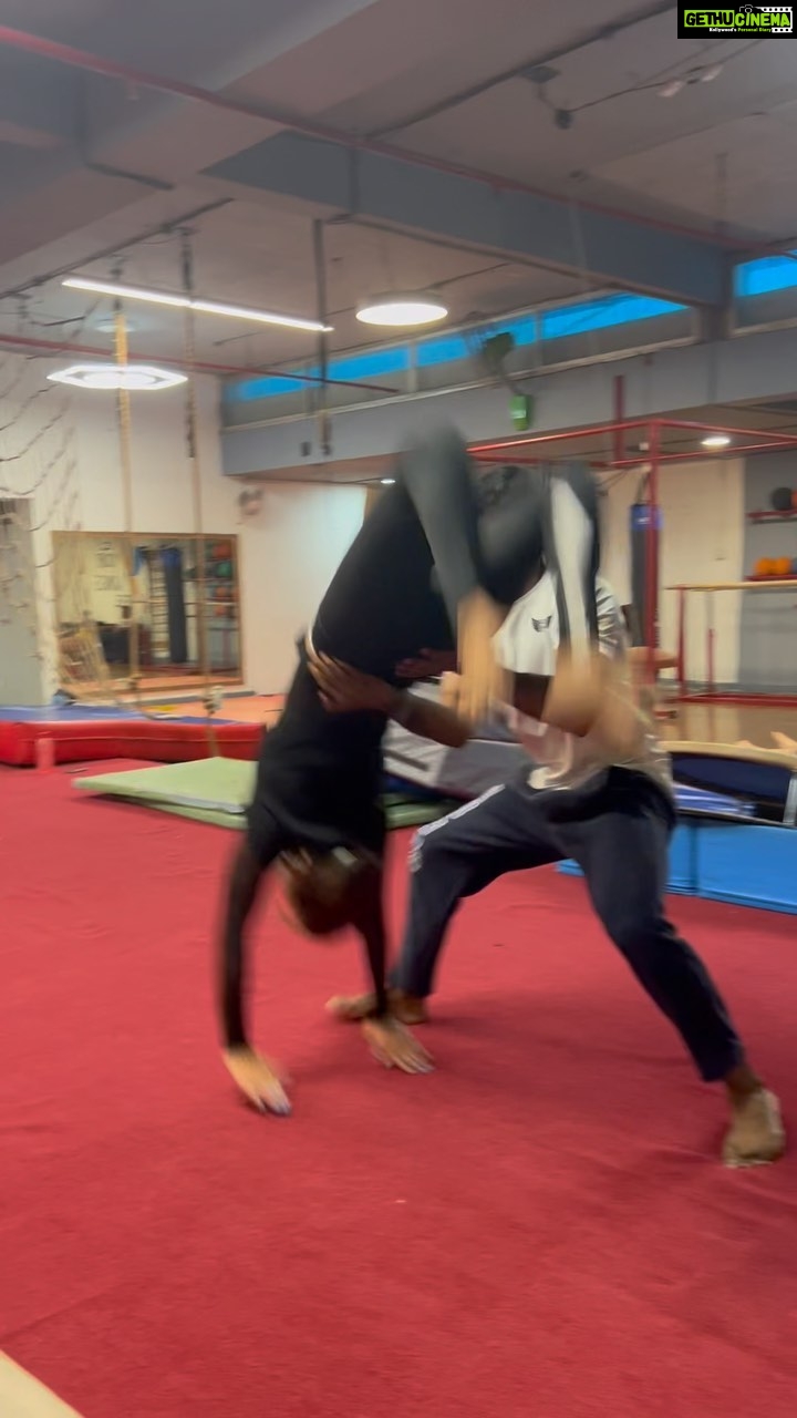 Nia Sharma Instagram - BackFlips and Blackouts 🥳✔️ How manyyyyyyy…
