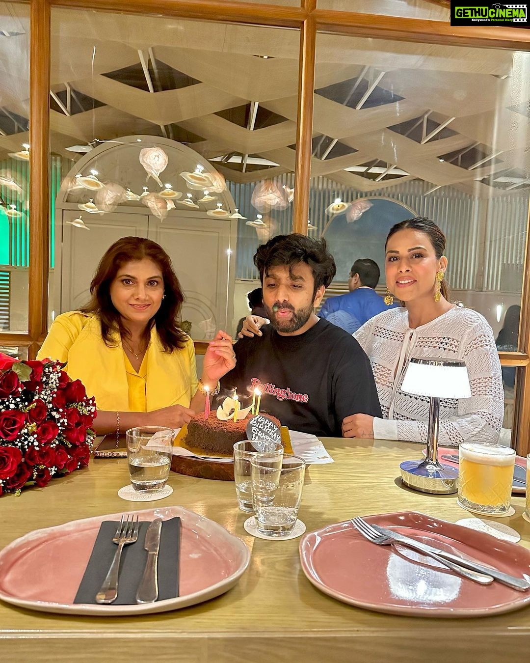 Nia Sharma Instagram - Aaj mele bhai ka birthday 🎂 hai.. (25.01.2023) and for the record … He is older to me! 😅 @vinayyshrma @ushaa2863