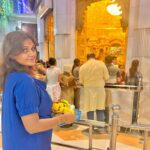 Nia Sharma Instagram - Happiest Birthday Dear Mommy… @ushaa2863 💯🫡 Thanks for today @sudipan_d (panditji) 😘🤣 Shree Siddhivinayak Ganapati Temple