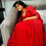 Nimisha Sajayan Instagram - 😃🙂🙁 📸 @aswani_haridas_