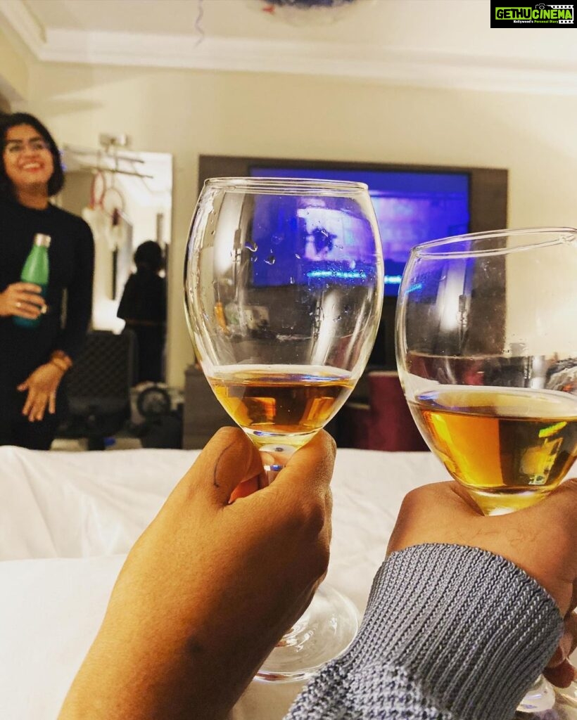 Nimisha Sajayan Instagram - I've been blessed with a life full of good memories.🤍 2020💫 @anekhaajith @abhedp @tgl_thatgypsylens Birmingham, United Kingdom