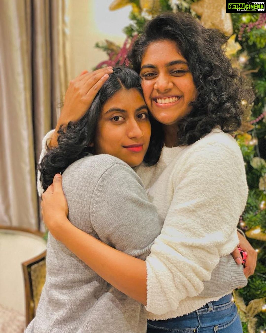 Nimisha Sajayan Instagram - I've been blessed with a life full of good memories.🤍 2020💫 @anekhaajith @abhedp @tgl_thatgypsylens Birmingham, United Kingdom