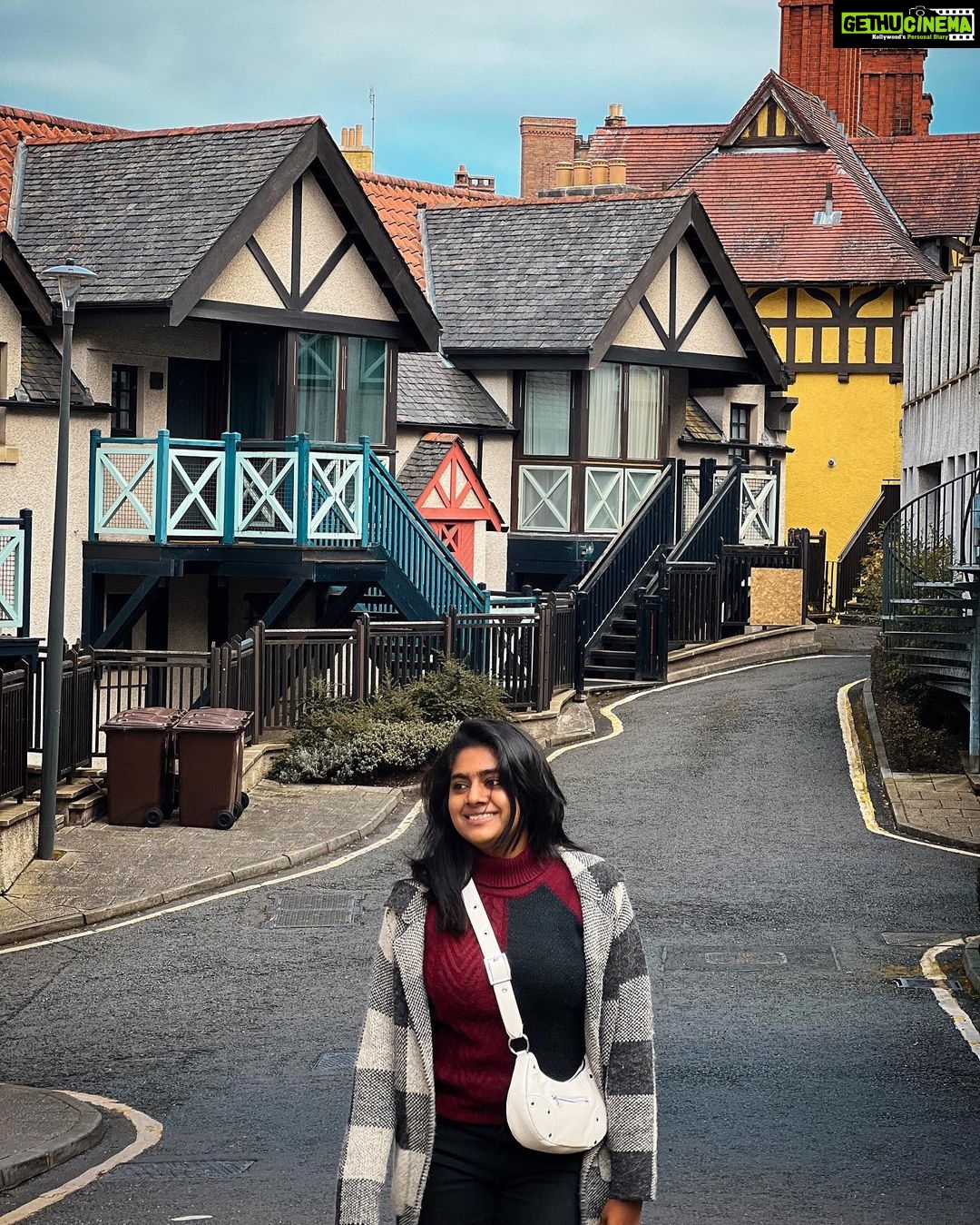 Nimisha Sajayan - 38.6K Likes - Dean village.✨💫