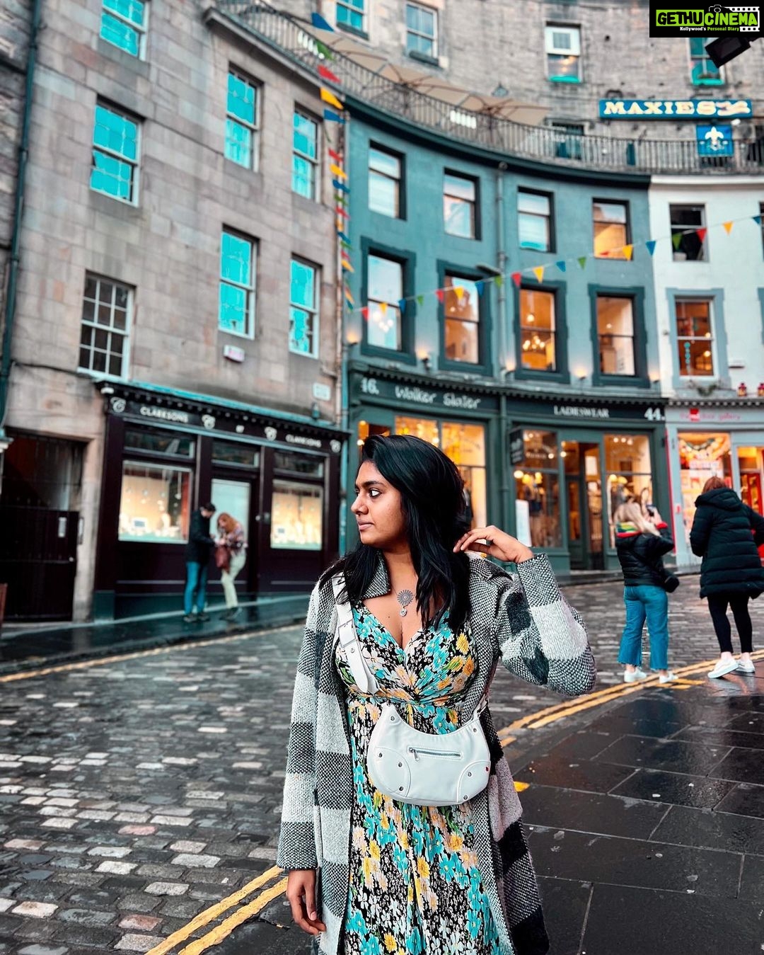Nimisha Sajayan - 46.6K Likes - 🌙💫
