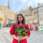 Nimrat Khaira Instagram - Chunni lot official video out now on youtube . link in story ❤️ Destiny tour Australia 6th August Perth 13th August Melbourne 28th August Sydney 27th August Auckland