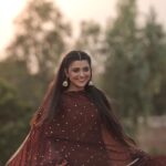 Nimrat Khaira Instagram - Saunkan Saunkane 13 May🤎. 📸 @dashmesharts @imgeetu @santosh_makeup_artist