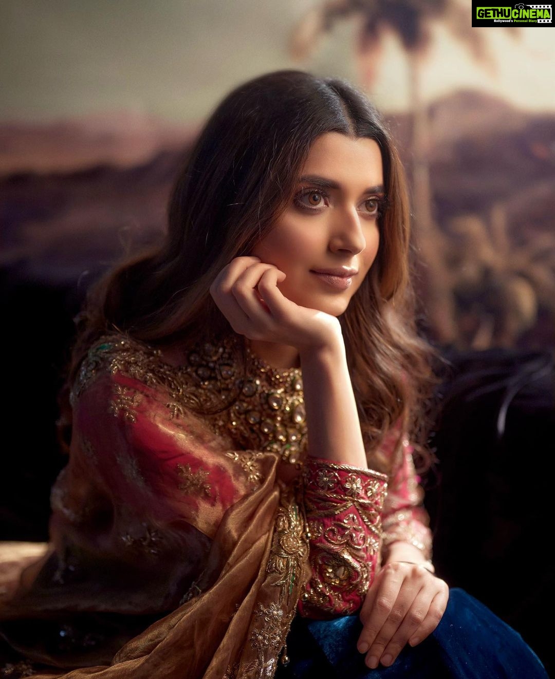 Nimrat Khaira Instagram - ❤️❤️ Styled by - @ababeelkaursidhu Photography - @harpreet_1173 Outfit - @whitelilybynavneetsidhu Makeup - @samairasandhu Hairstylist - @h.headdress Jewellery -@jagdishjewellerschandigarh Backdrop- @collectivepixel_ Props - @sangriastories