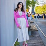 Nimrat Khaira Instagram - Sending good vibes your way 🤍