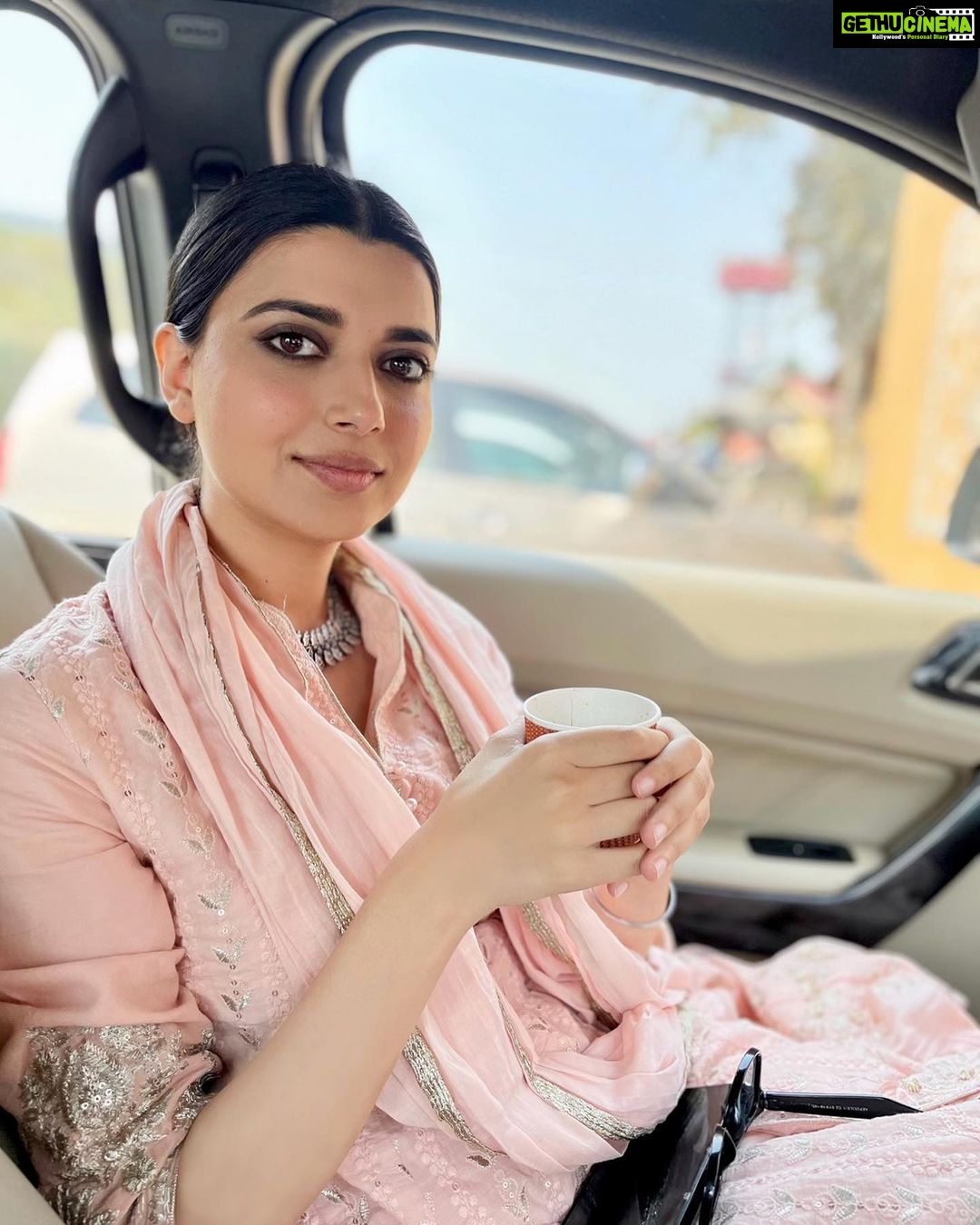 Nimrat Khaira Instagram - Jado tu naam laye sada eh dil kurbaan hojanda , apne app te sajna asan nu maan hojanda ...