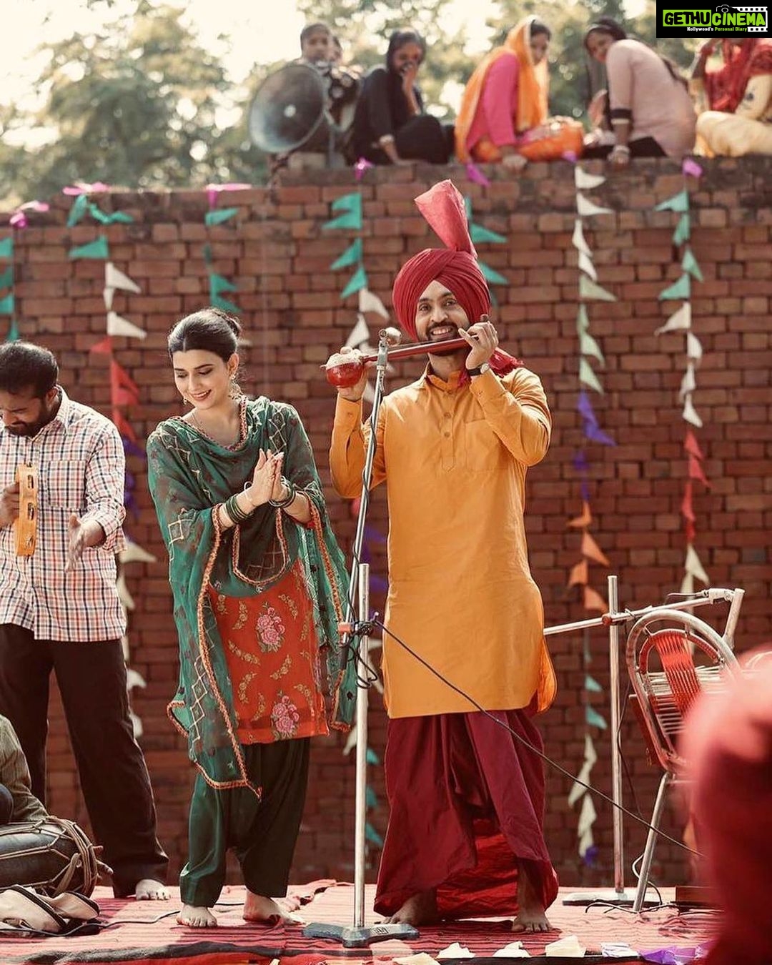Nimrat Khaira Instagram - #JODI 2021 @amberdeepsingh @diljitdosanjh @amrindergill @karajgill @thindmotionfilms @rhythmboyzentertainment @truskooluk @sandy24fps @gurpreet_singh_palheri @jarnailsinghofficial 📸 @dashmesharts