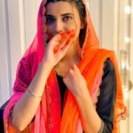 Nimrat Khaira Instagram - Kehdeve sab akhian sachian...