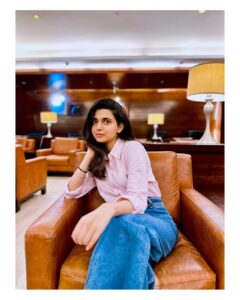Nimrat Khaira Instagram - Your Aura is your first level of communication 🌸