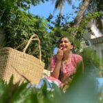 Nimrit Kaur Ahluwalia Instagram - ensuring my dose of Vitamin-D ☀️🍓🍍🍐🍂 // wearing my mumma’s wardrobe 👀 📸: @amitrajput_mua #midshootlunches #doseofsunshine #fruitellaepisodes #nimritahluwalia