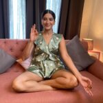 Nimrit Kaur Ahluwalia Instagram - idhar udhar ki batein… ….wagera wagera !! #nimritahluwalia Makeup By: @amitrajput_mua