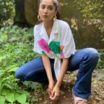 Nimrit Kaur Ahluwalia Instagram - lurking 🌈🌸🌻🧿🦋 #nimritahluwalia @amitrajput_mua