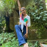 Nimrit Kaur Ahluwalia Instagram - lurking 🌈🌸🌻🧿🦋 #nimritahluwalia @amitrajput_mua