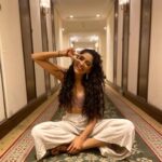 Nimrit Kaur Ahluwalia Instagram - always iron your pants 👀 #lifelessons101 📸: @amitrajput_mua