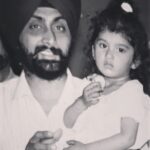 Nimrit Kaur Ahluwalia Instagram – Happy Birthday, Papa ♥️
Thank you for always backing me and fighting the world for me. I miss you SO much. I hope and pray that babaji blesses you with all the happiness, good health and peace. Rib crushing hugs. 😭🌈🌸🧿🎈