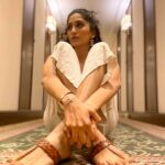 Nimrit Kaur Ahluwalia Instagram - always iron your pants 👀 #lifelessons101 📸: @amitrajput_mua
