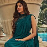 Nimrit Kaur Ahluwalia Instagram – On the cover of @fablookmagazine Wearing this stunning saree from @sangeetaswatiofficial jewels from @sonisapphire styled by @milliarora7777

Editor & Founder @milliarora7777 @ankkit.chadha2222
Mua @meerabhandarimakeovers
Hair @amuthevar
Assistant stylist @styled_by_tanisha
Shot by @tanvivoraphotography
Location courtesy @westinmumbaipowai
PR @picturenkraftofficial @parulchalwa9