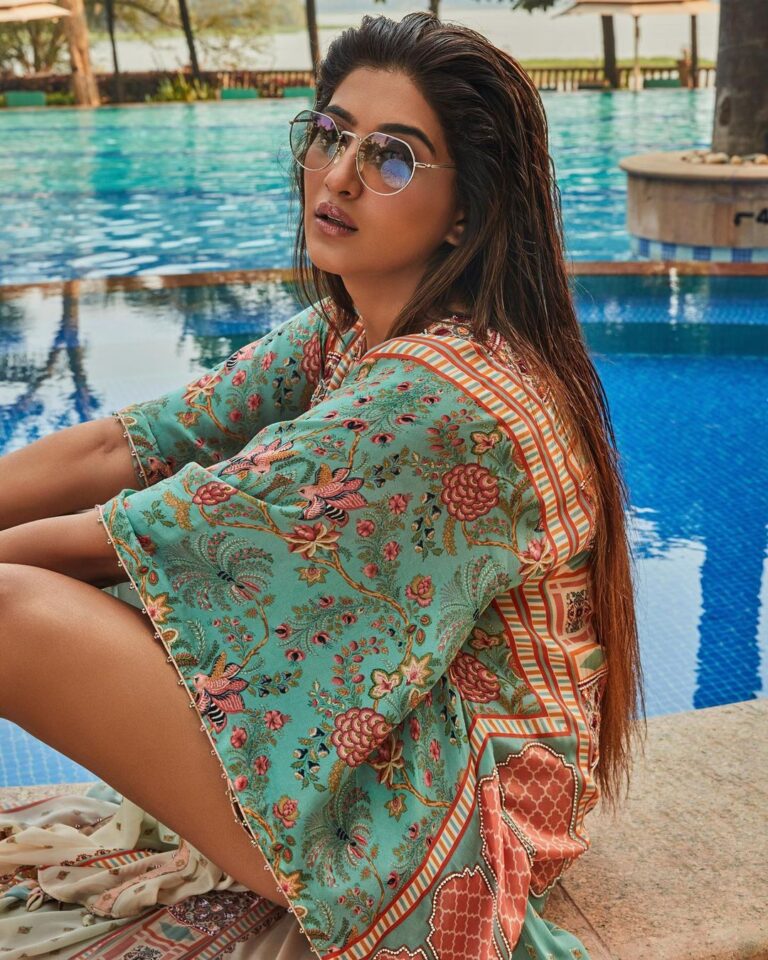 Nimrit Kaur Ahluwalia Instagram - On the cover of @fablookmagazine Wearing this kaftaan from @shilpiahujaofficial styled by @milliarora7777 Editor & Founder @milliarora7777 Co founder @ankkit.chadha2222 Sunglasses @bavincis.official Mua @meerabhandarimakeovers Hair @amuthevar Footwear @crimzonworld Assistant stylist @styled_by_tanisha Shot by @tanvivoraphotography Location courtesy @westinmumbaipowai PR @picturenkraftofficial @parulchalwa9