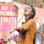 Niti Taylor Instagram – The secret to a rich life is to have more beginnings than endings 😇❤️

I’m starting another new chapter in my life with BALH 2… 
I am so grateful for this opportunity and hope to continue to put in my hardwork and do my best! @ektarkapoor @balajitelefilmslimited @muktadhond @shreya_nehal @shilpasanghv @muzzudesai @sameer_ahluwalia @rimzhimsain @s.k.yshows 

Looking forward to being loved by all of you!! 🤗❤️❤️

Dekhiye #BadeAchheLagteHain2 ki ek nayi kahaani, aaj raat 8 baje sirf #SonyEntertainmentTelevision par! @sonytvofficial