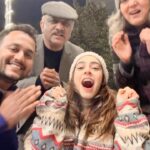 Niti Taylor Instagram - Ufffff thandiiiiiii🥶🥶 Oooooooo aaaaaaaaaa!!! We got it in the end 🫣 #trendingreels #reelitfeelit #instagramreels #reelsinstagram #reelsindia #tayreels #nititaylor #gurgaon #winter#tayreels