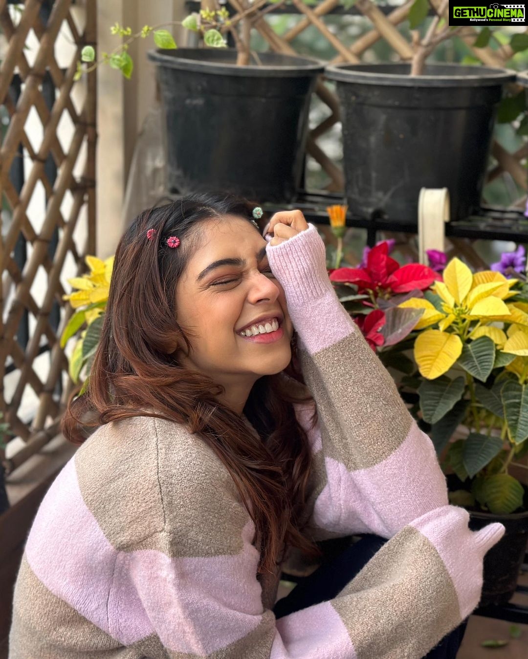 Niti Taylor Instagram - Chhota bacha jan ke Na koi aankh dikha na rey Dubi dubi dab dab🥁💃🏻🎉🥳