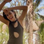Niti Taylor Instagram - Just loose control 🙇🏻‍♀️❤️ #rideit #trendingreels #instagramreels #reelitfeelit #willdeletelater