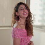 Niti Taylor Instagram - Unbothered 🙇🏻‍♀️ Happy in my lane 😁 Focused 🤓 Flourishing 🥰 #staybeautiful #loveyourself #ichooseme #happiness ❤️ @howwhenwearclothing
