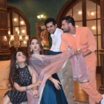 Niti Taylor Instagram – Bade achhe lagte hain mujhe ye log… Happy Valentine’s Day.. @leenesh_mattoo @nititaylor @randeepraii Mumbai, Maharashtra