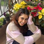 Niti Taylor Instagram - Chhota bacha jan ke Na koi aankh dikha na rey Dubi dubi dab dab🥁💃🏻🎉🥳