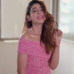 Niti Taylor Instagram - Unbothered 🙇🏻‍♀️ Happy in my lane 😁 Focused 🤓 Flourishing 🥰 #staybeautiful #loveyourself #ichooseme #happiness ❤️ @howwhenwearclothing