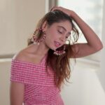 Niti Taylor Instagram - Unbothered 🙇🏻‍♀️ Happy in my lane 😁 Focused 🤓 Flourishing 🥰 #staybeautiful #loveyourself #ichooseme #happiness ❤️ @howwhenwearclothing