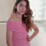 Niti Taylor Instagram - Unbothered 🙇🏻‍♀️ Happy in my lane 😁 Focused 🤓 Flourishing 🥰 #staybeautiful #loveyourself #ichooseme #happiness ❤️ @howwhenwearclothing