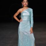 Niti Taylor Instagram - Because this song is trendinngggg💃🏻💃🏻😍❤️ #trendingreels #instagram #reelitfeelit Outfit @iamkenferns Makeup @glambysalman @smitapandit_official Hair @hairstylist_jennny