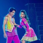 Niti Taylor Instagram – Niti ki dance performance par seetiyaan bajane ke liye are you all set? 🎉
Dekhiye #JhalakDikhhlaJaa Blockbuster Semi Finale aaj raat 8 baje, sirf #Colors par. Anytime on @voot
@nititaylor