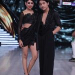 Niti Taylor Instagram - Hi guys!! Your love and support has got us this far in Jhalak Dikhla Jaa and we are putting in all efforts in every performance... Sadly this week I couldn't live upto all your expectations and I feel terrible about it... I need all your support and votes 🗳 this week to stay safe!! 🙏 Thank you so much ❤️ Please save us and vote for us