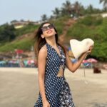 Niti Taylor Instagram - Uff.. mere dil mein thodi.. Uff Mere dil mein… uff uff ❤️🥰 #takemeback 👗 @howwhenwearclothing 📸 @smitapandit_official