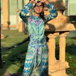 Niti Taylor Instagram - Love is in the Pyaar🫶🏻 #kaiseyehyaarian#season4#promotions #sunkissed Outfit @theboozybutton Makeup @glambysalman @smitapandit_official Hair @hairstylist_jennny @blingvine
