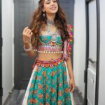Niti Taylor Instagram - What goes around, comes back around is not always Karma. Sometimes it is Garbaaaa. 💃🏼 #HappyNavaratri #Garba #jhalakdikhlajaa #jdj10 #nititaylor Wearing @iamkenferns Makeup @glambysalman @smitapandit_official Hair @hairstylist_jennny