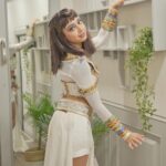Niti Taylor Instagram – Feeling like a Queen because I’m doing something I’ve never done before!! It takes a lot of courage to try something new and even more effort to make it successful 😇🥺 This week I’ve come out of my comfort zone and loved every bit of it ❤️❤️

Don’t forget to catch my unique Egyptian style queen of a performance on Jhalak Dikhlaa Jaa… and most important- Don’t forget to VOTE for meee 😬😬