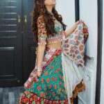 Niti Taylor Instagram - What goes around, comes back around is not always Karma. Sometimes it is Garbaaaa. 💃🏼 #HappyNavaratri #Garba #jhalakdikhlajaa #jdj10 #nititaylor Wearing @iamkenferns Makeup @glambysalman @smitapandit_official Hair @hairstylist_jennny