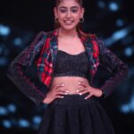 Niti Taylor Instagram - Hello! It's spreading love through your votes time! 😄 📬📥📲 Vote for *Niti Taylor* while I 'jive' through her Jhalak Dikhla Jaa performances week after week!! *How to Vote* 1. Use or download to use Voot App, MyJio App or log onto Voot.com P.s. Create a profile to vote so that you can keep voting for her every week 😇🥳 2. Search for Jhalak Dikhla Jaa from the search bar. 3. Go to VOTE NOW link on the main show page. 4. *Select Niti Taylor* & submit your vote!! P.s. Please choose carefully as you only have one vote to give 💃🏼💃🏼 Thank you all the love & please spread the message 💫✨🍾🥳 #jhalakdikhlajaa #jdj10#voteforme Outfit @iamkenferns Makeup @glambysalman / @smitapandit_official Hair @hairstylist_jennny
